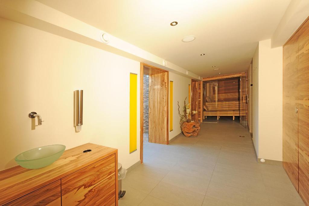Aparthotel Kristall 알텐막팀퐁와 외부 사진